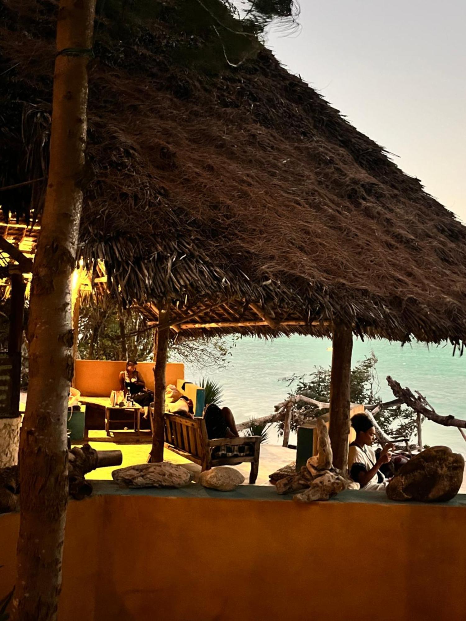 Sazani Beach Lodge And Tidal Lounge 눙귀 외부 사진