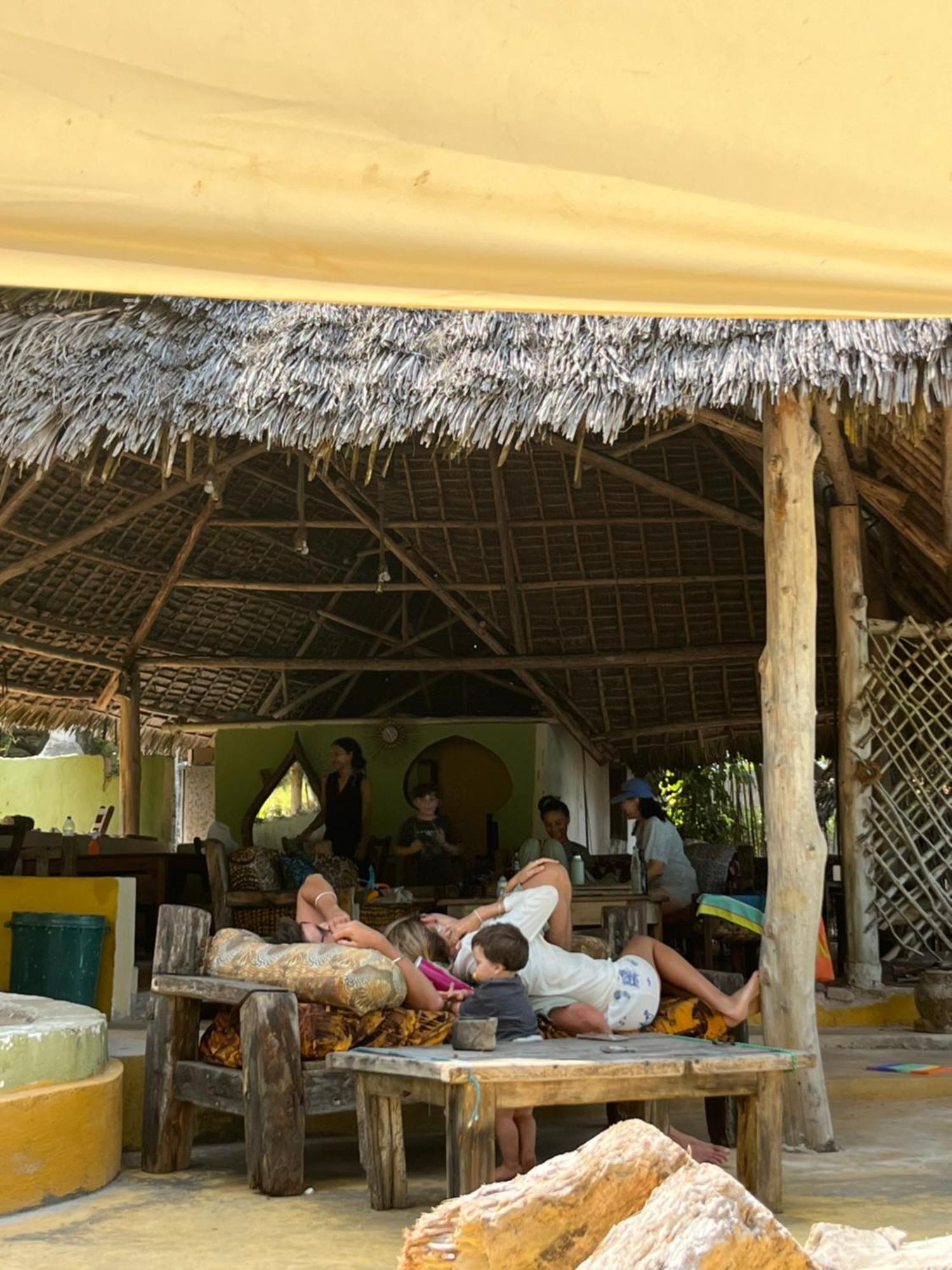 Sazani Beach Lodge And Tidal Lounge 눙귀 외부 사진