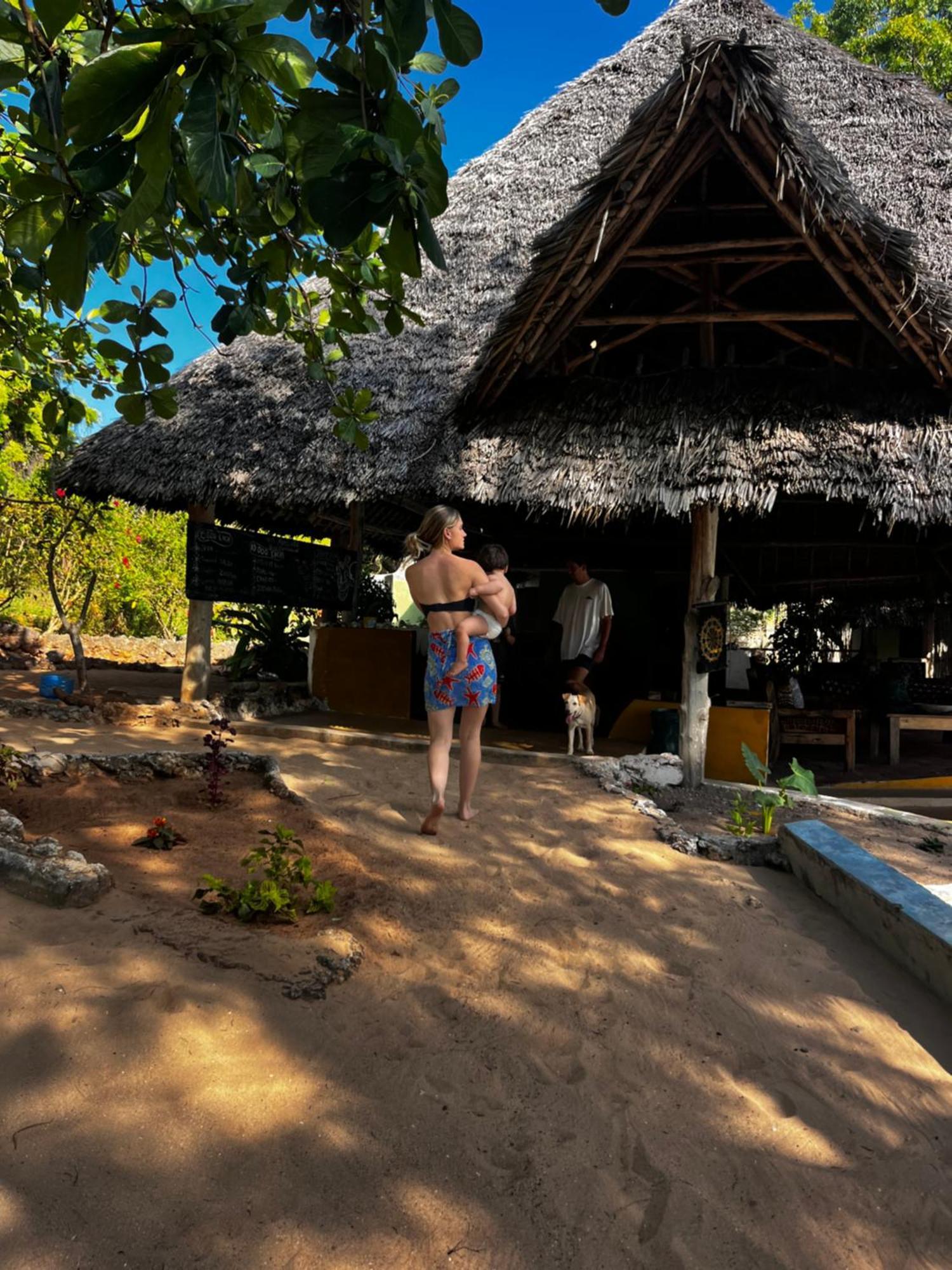 Sazani Beach Lodge And Tidal Lounge 눙귀 외부 사진