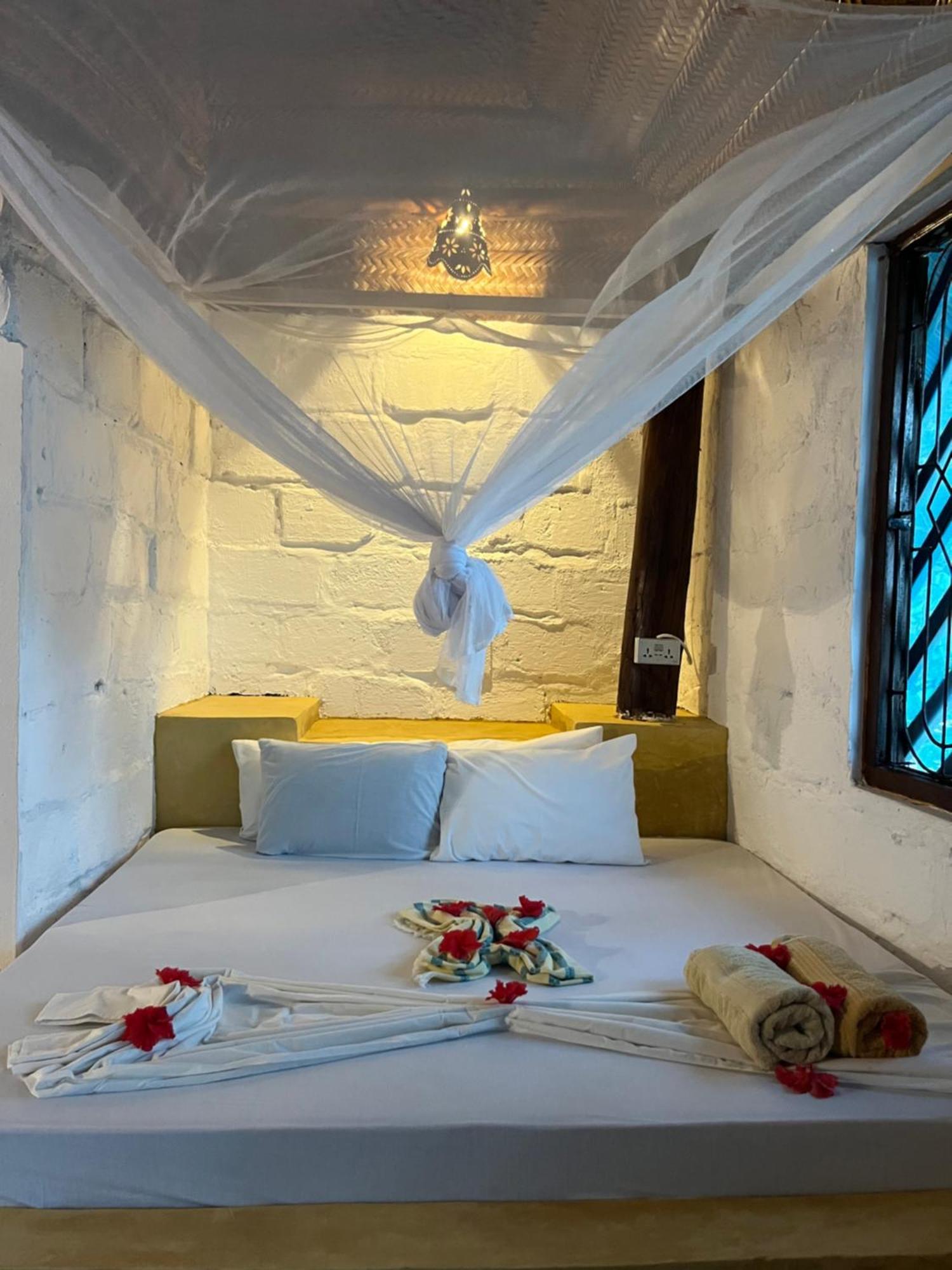 Sazani Beach Lodge And Tidal Lounge 눙귀 외부 사진